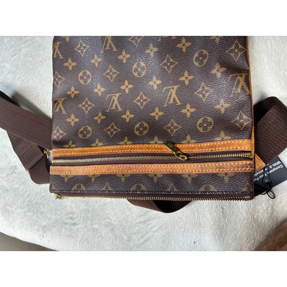 Louis Vuitton Monogram Pochette Bosphore Crossbody Bag Model M40044 - Picture 13 of 14